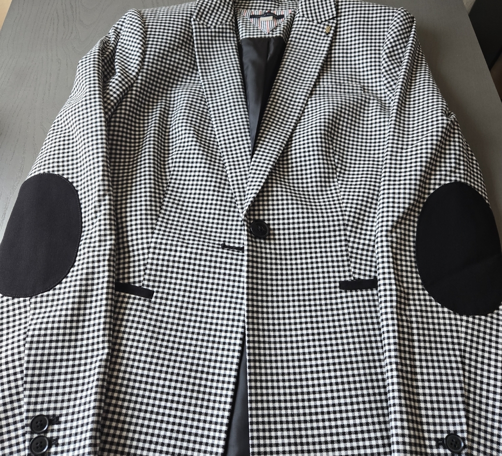 Tommy Hilfiger Black and White Houndstooth Blazer